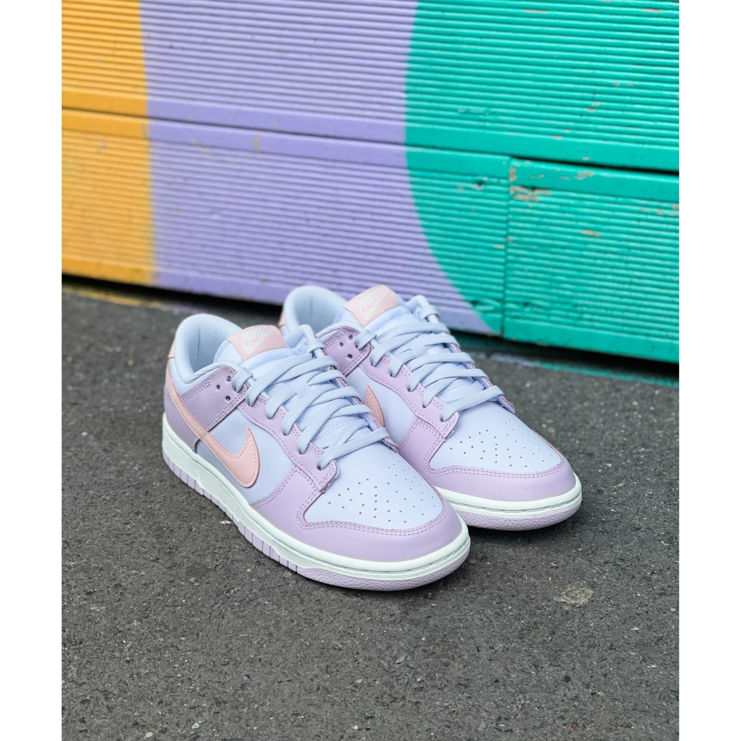 Nike Dunk Low Easter 2022 (W) - Image 3