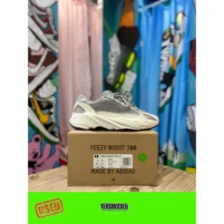 Yeezy 700 Static UK8.5
