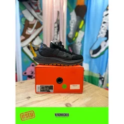 Nike Sacai Vapourwaffle Black Gum UK8