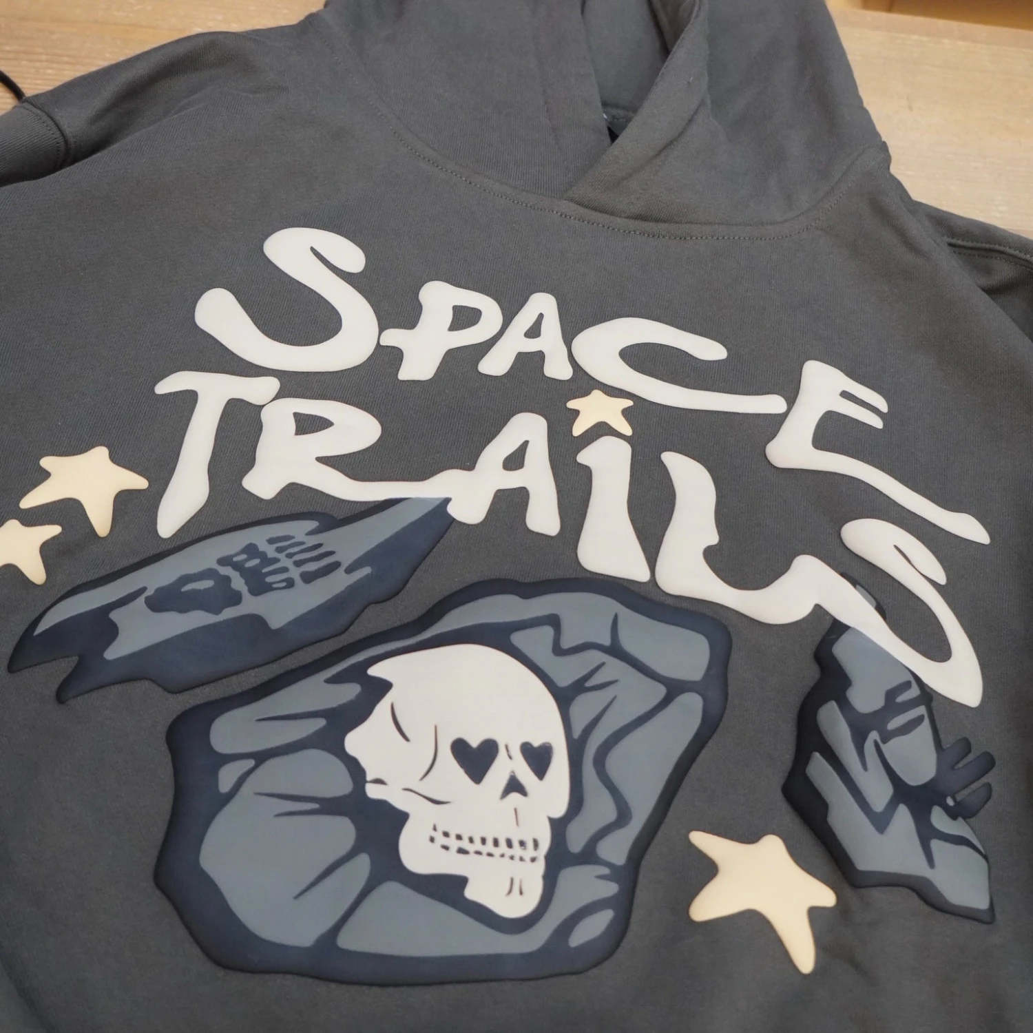 Broken Planet Market Space Trails Hoodie Beluga Gray - Image 2