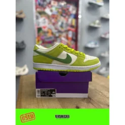 Nike SB Dunk Low Green Apple UK 11
