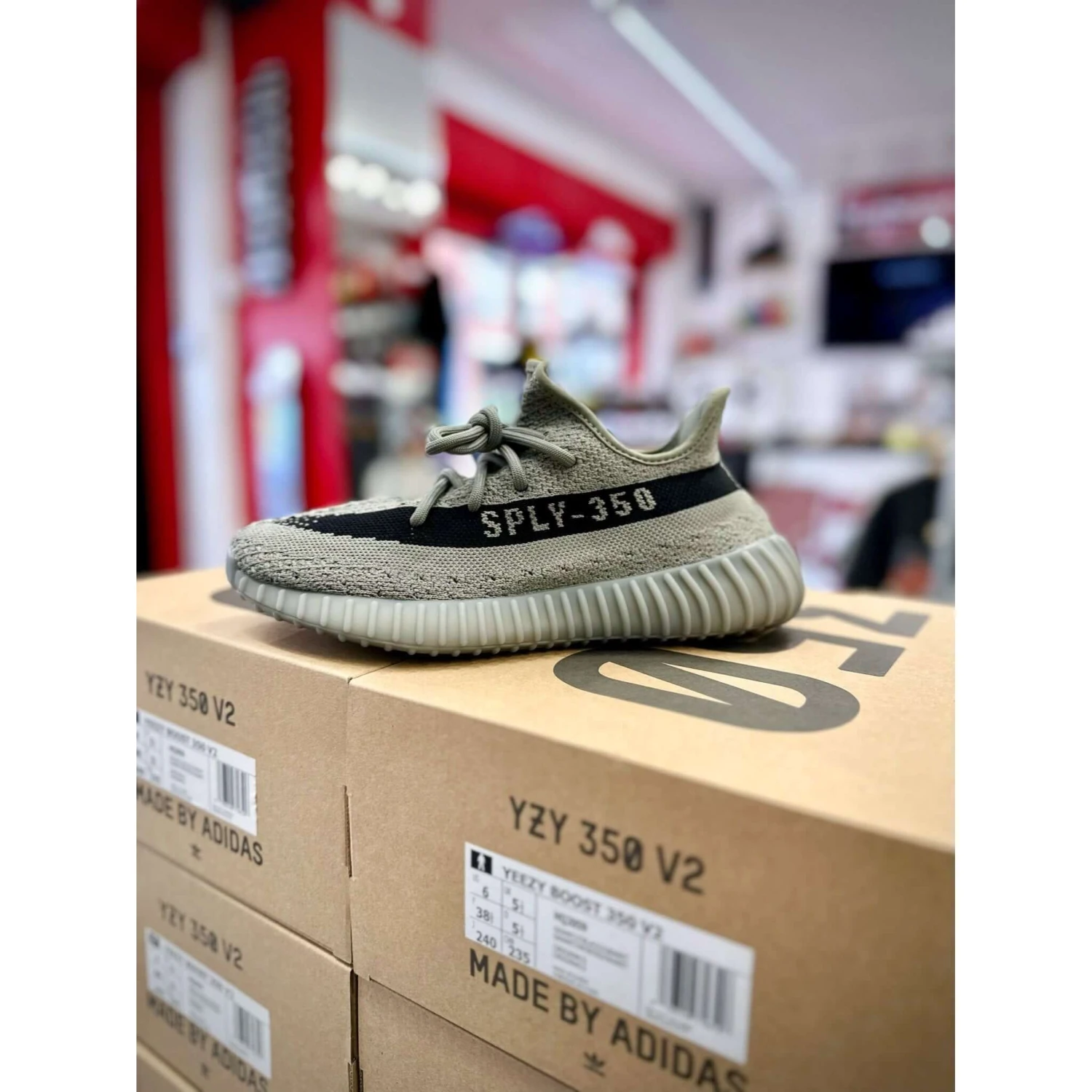 Adidas Yeezy Boost 350 V2 Granite - Image 5