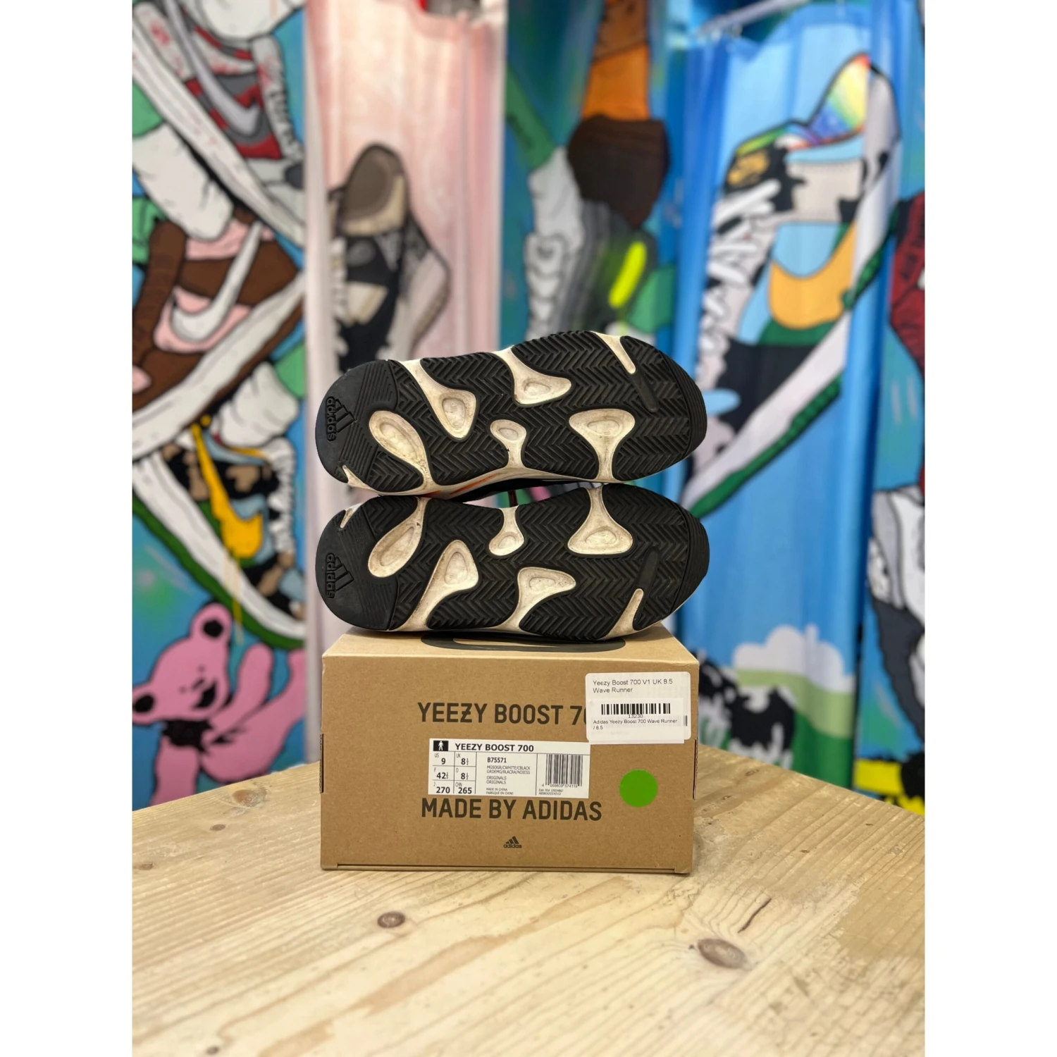 Yeezy 700 Waverunner UK 8.5 - Image 3