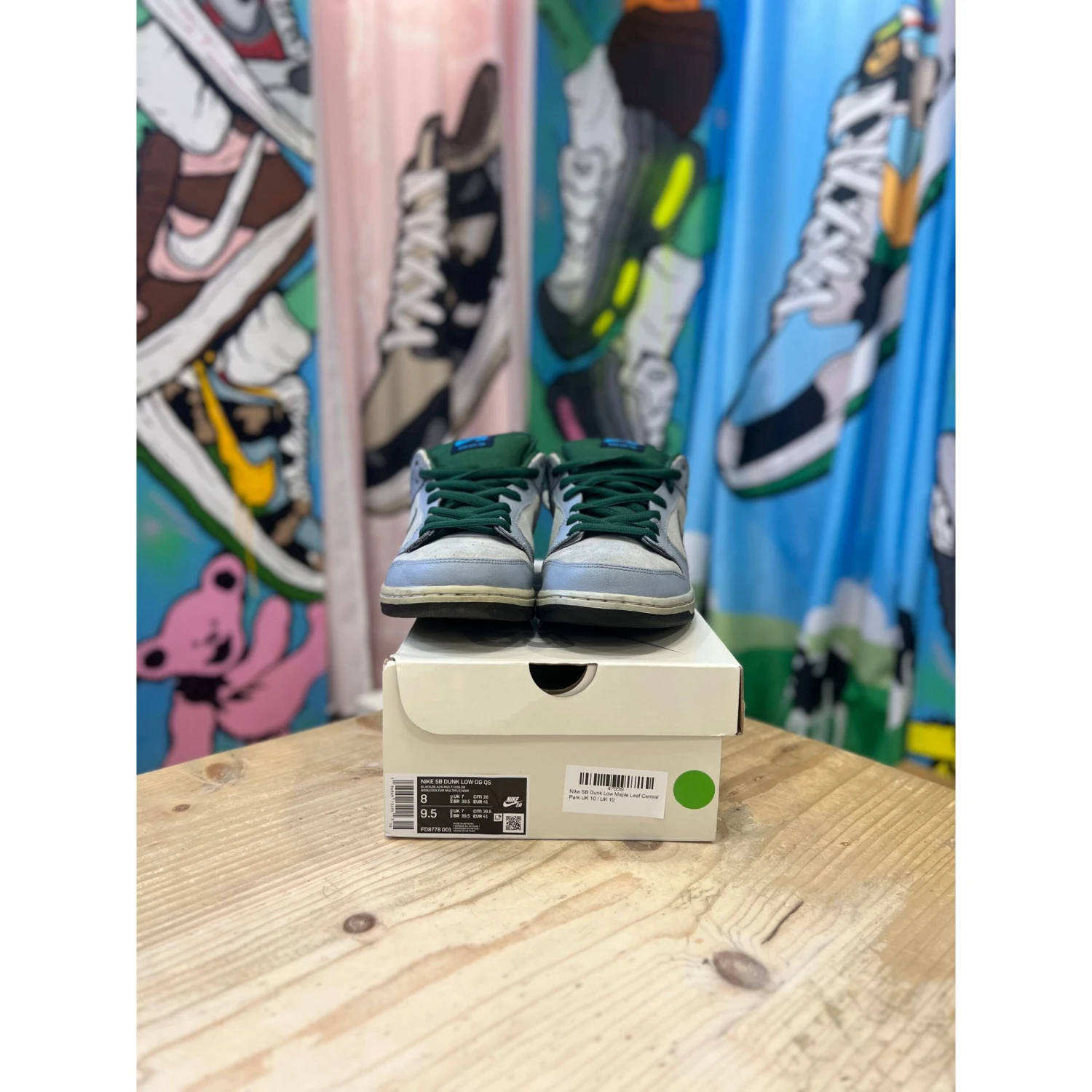 Nike SB Dunk Low Maple Leaf Central Park UK 10 - Image 2