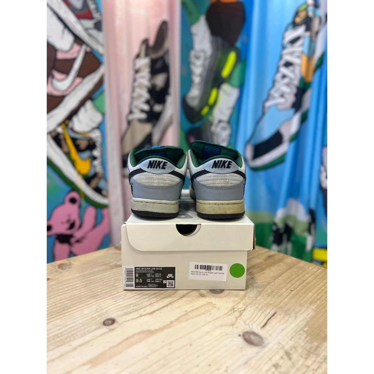 Nike SB Dunk Low Maple Leaf Central Park UK 10 - Image 4