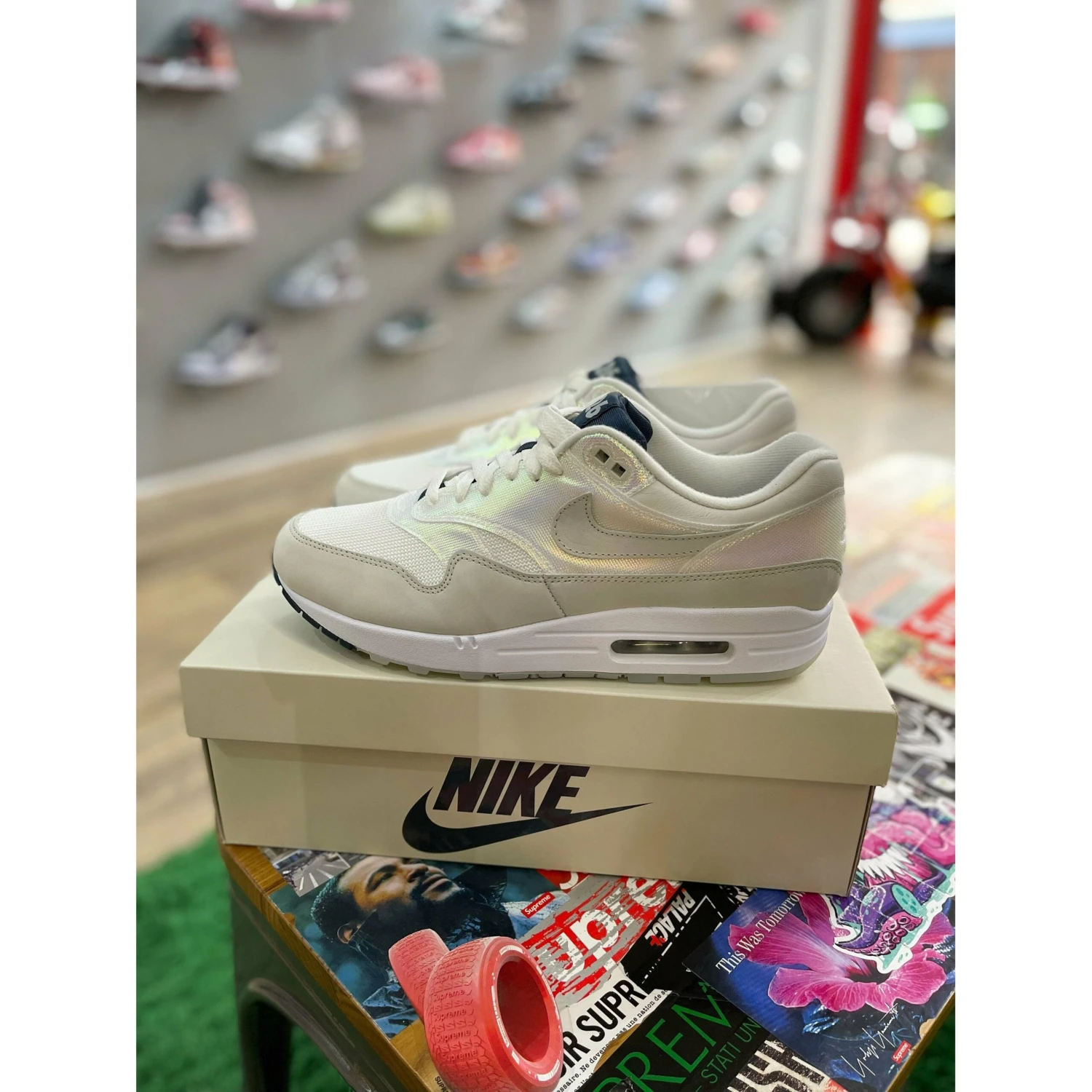 Nike Air Max 1 AMD La Ville Lumière (W) - Image 3