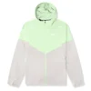 Nike Packable Windrunner Jacket Green
