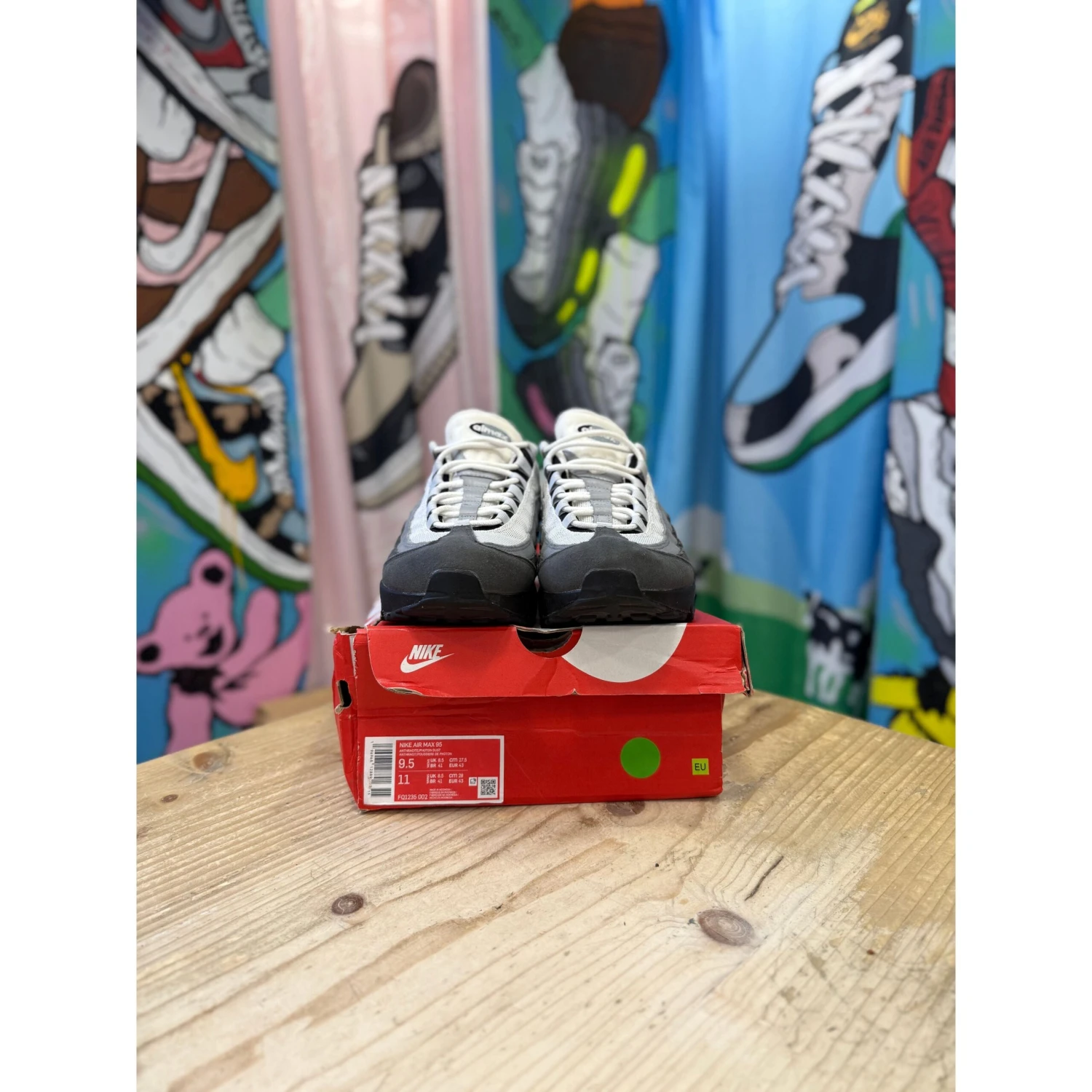 Nike Air Max 95 Jewel Swoosh Grey UK8.5 - Image 2