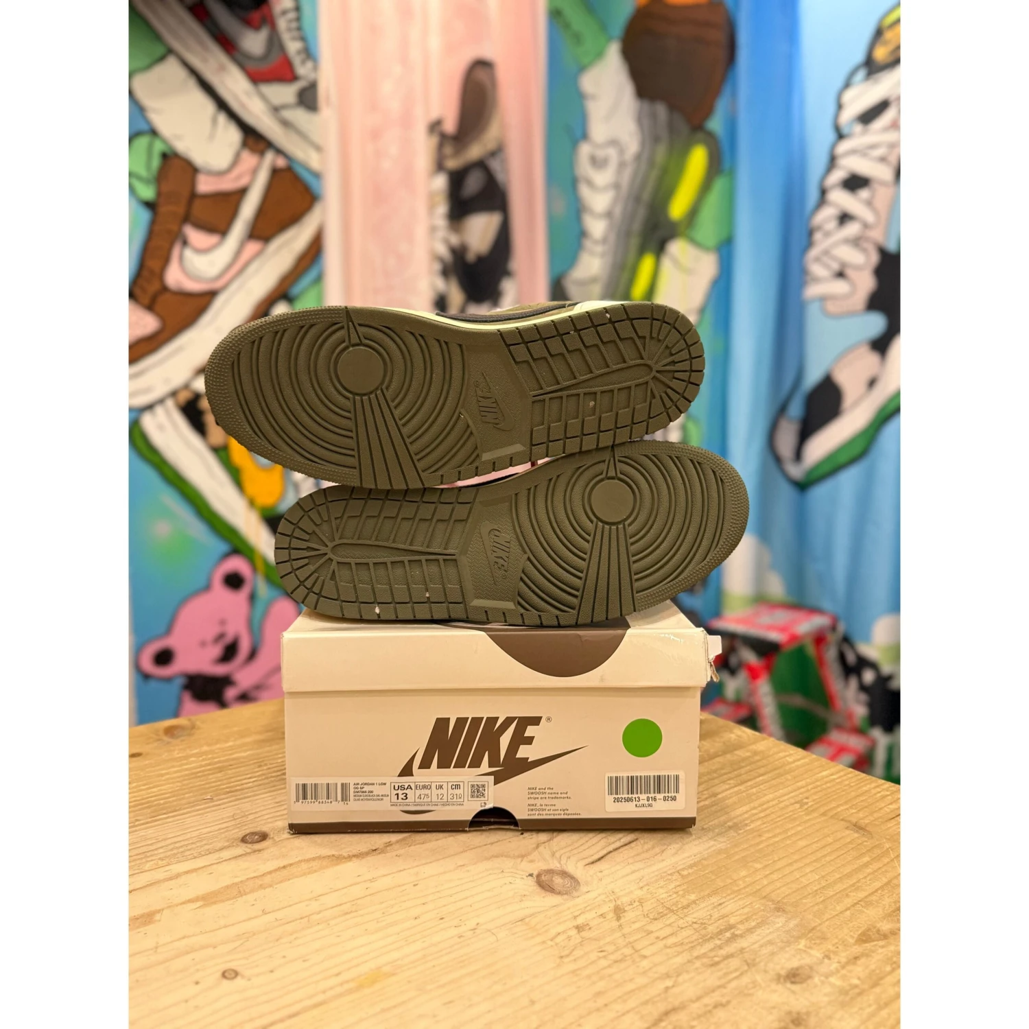 Jordan 1 Low Travis Scott Medium Olive UK12 - Image 3