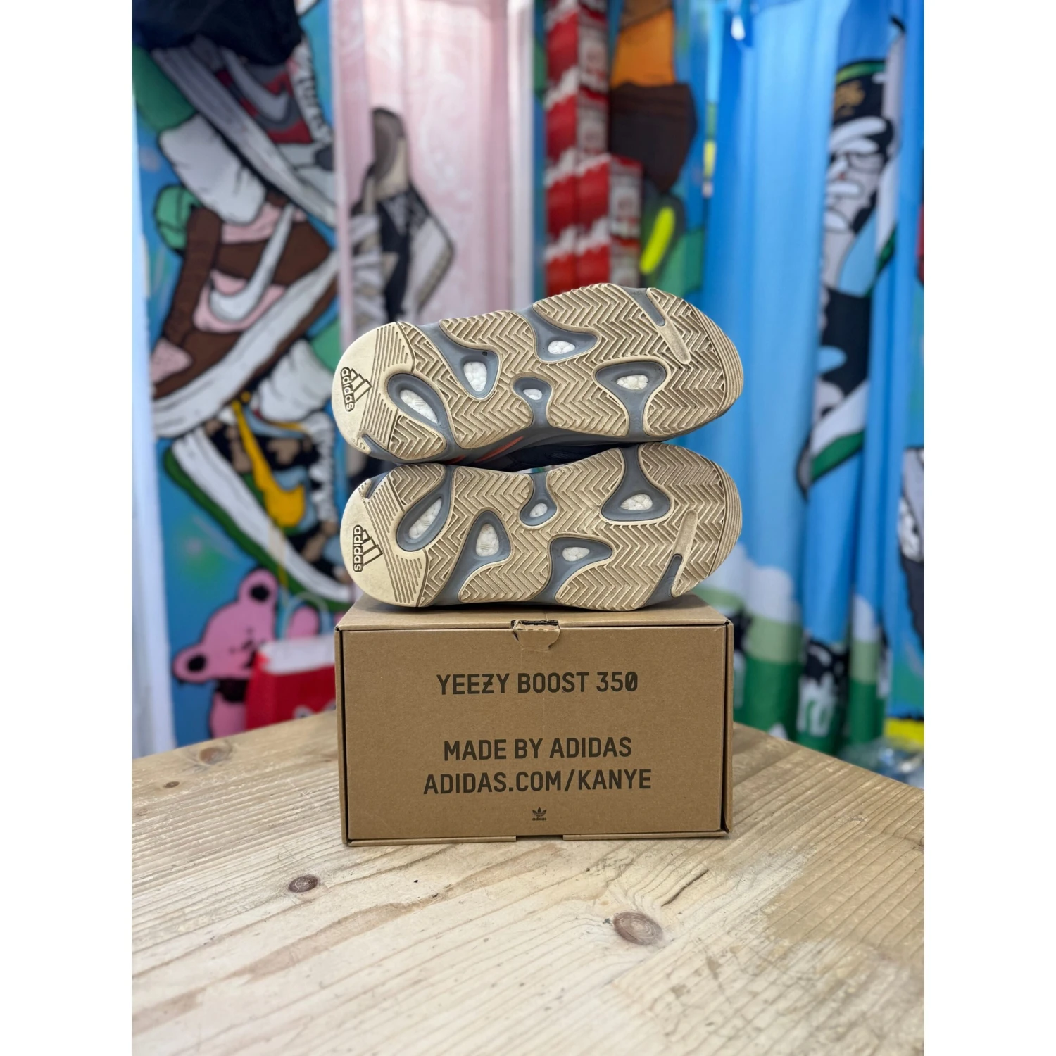 Yeezy 700 Boost Inertia UK6.5 - Image 3