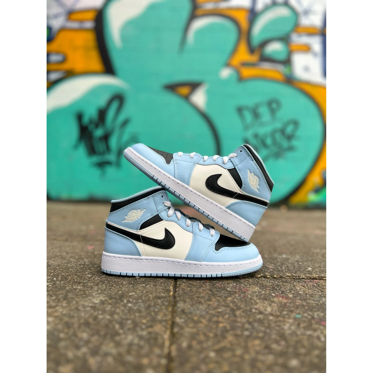 Jordan 1 Mid Ice Blue (GS) - Image 5