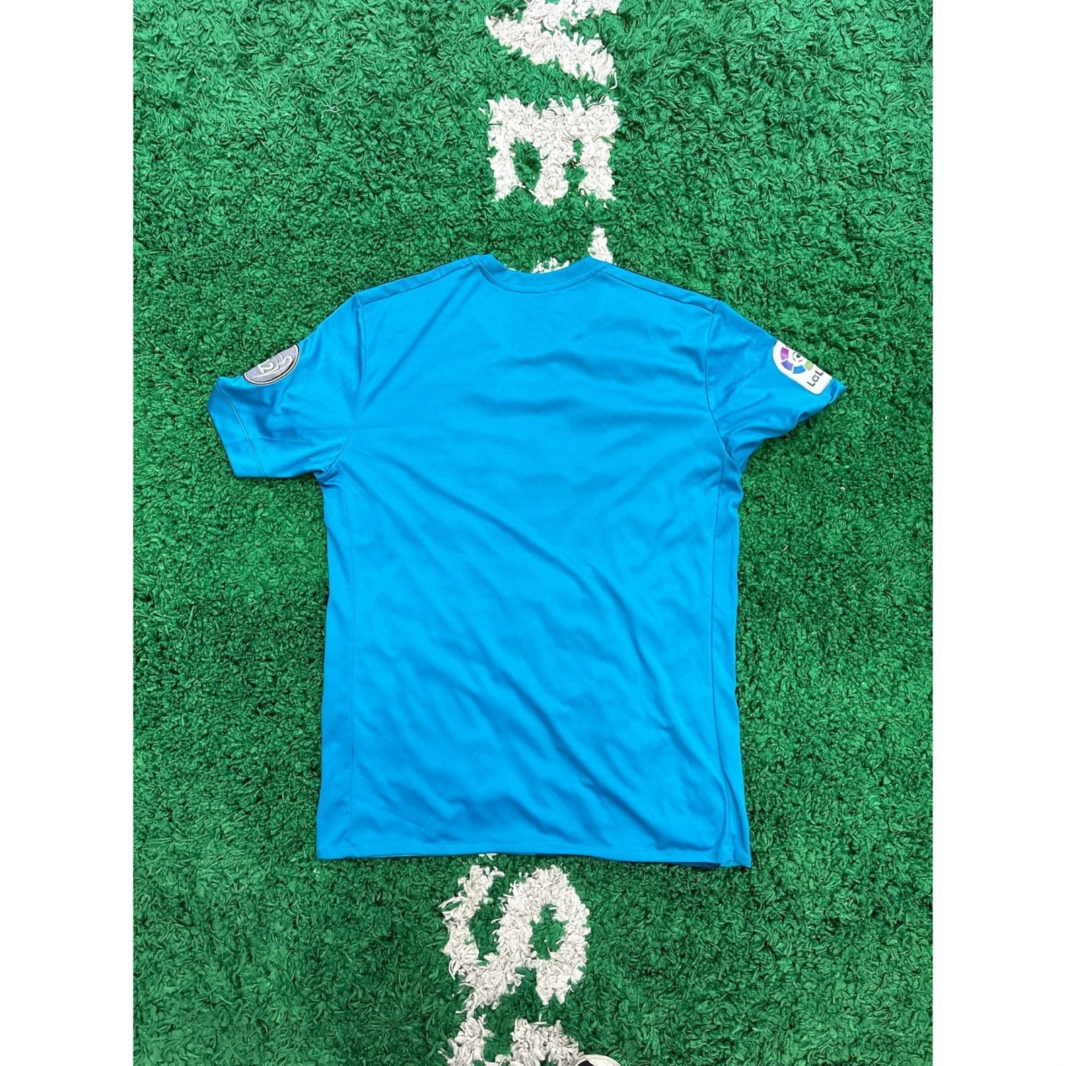 Real Madrid Third Shirt 2017/18 L 7/10 - Image 2