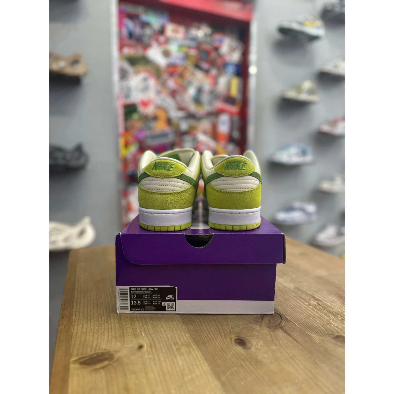 Nike SB Dunk Low Green Apple UK 11 - Image 3