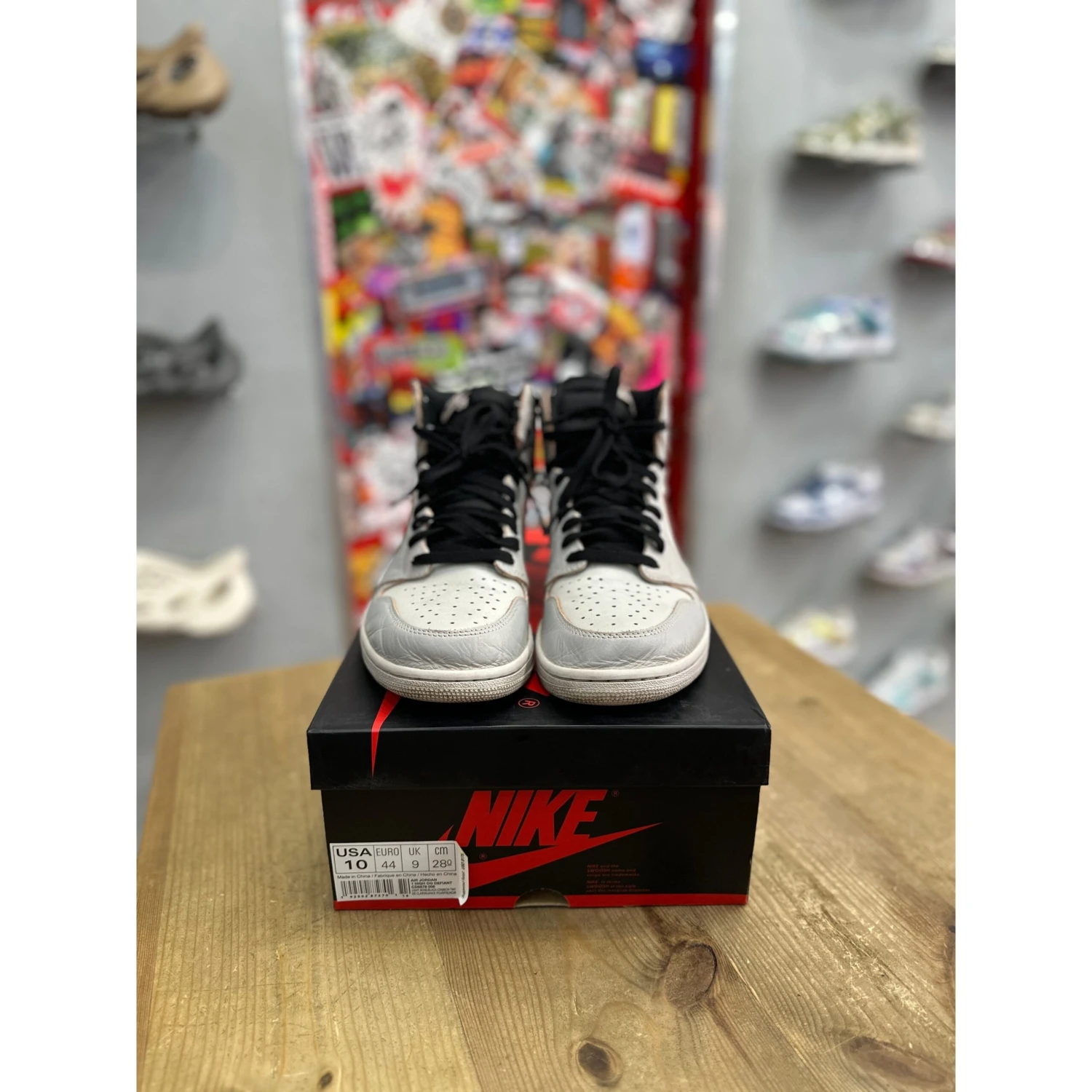 Jordan 1 Retro High OG Defiant SB NYC To Paris UK 9 - Image 2