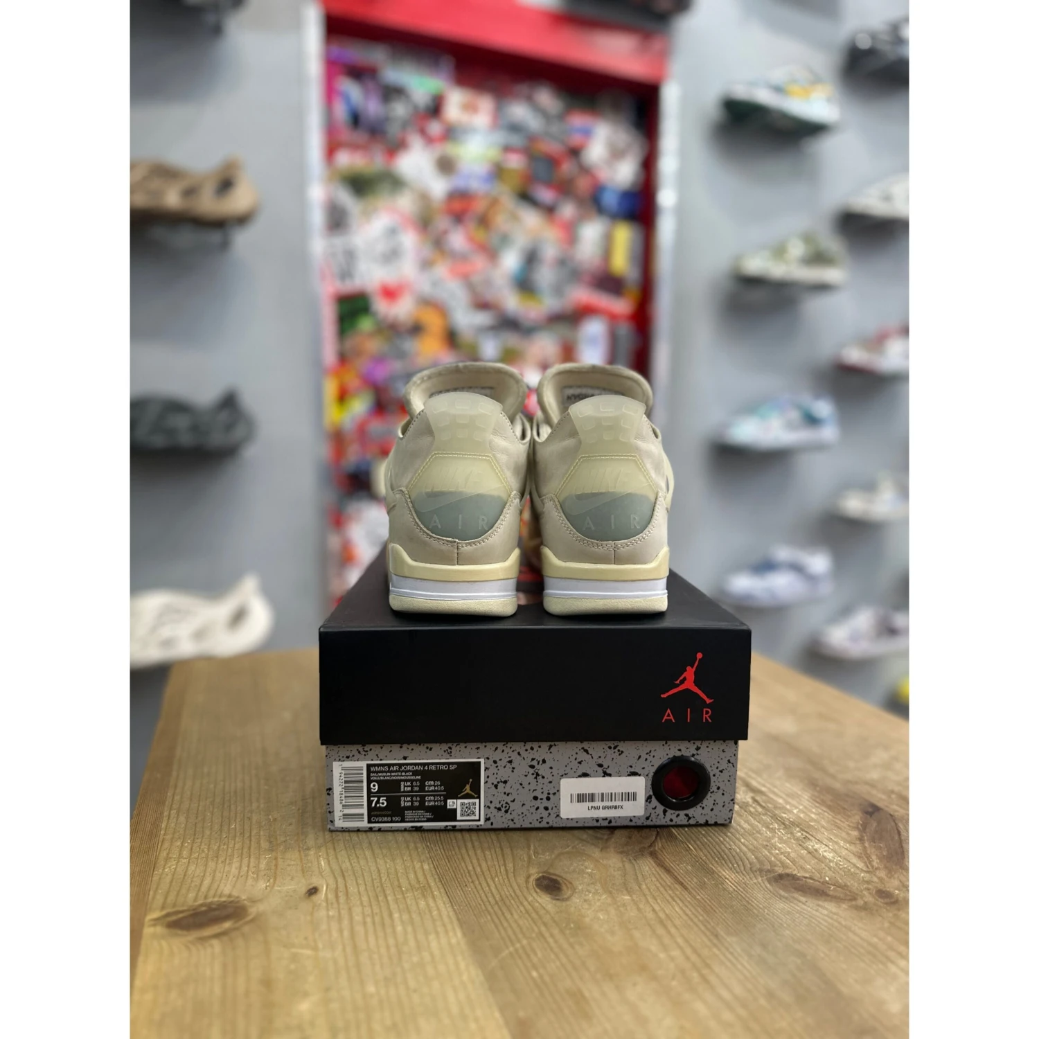Jordan 4 Retro Off-White Sail (Women's) UK 6.5 - Image 3