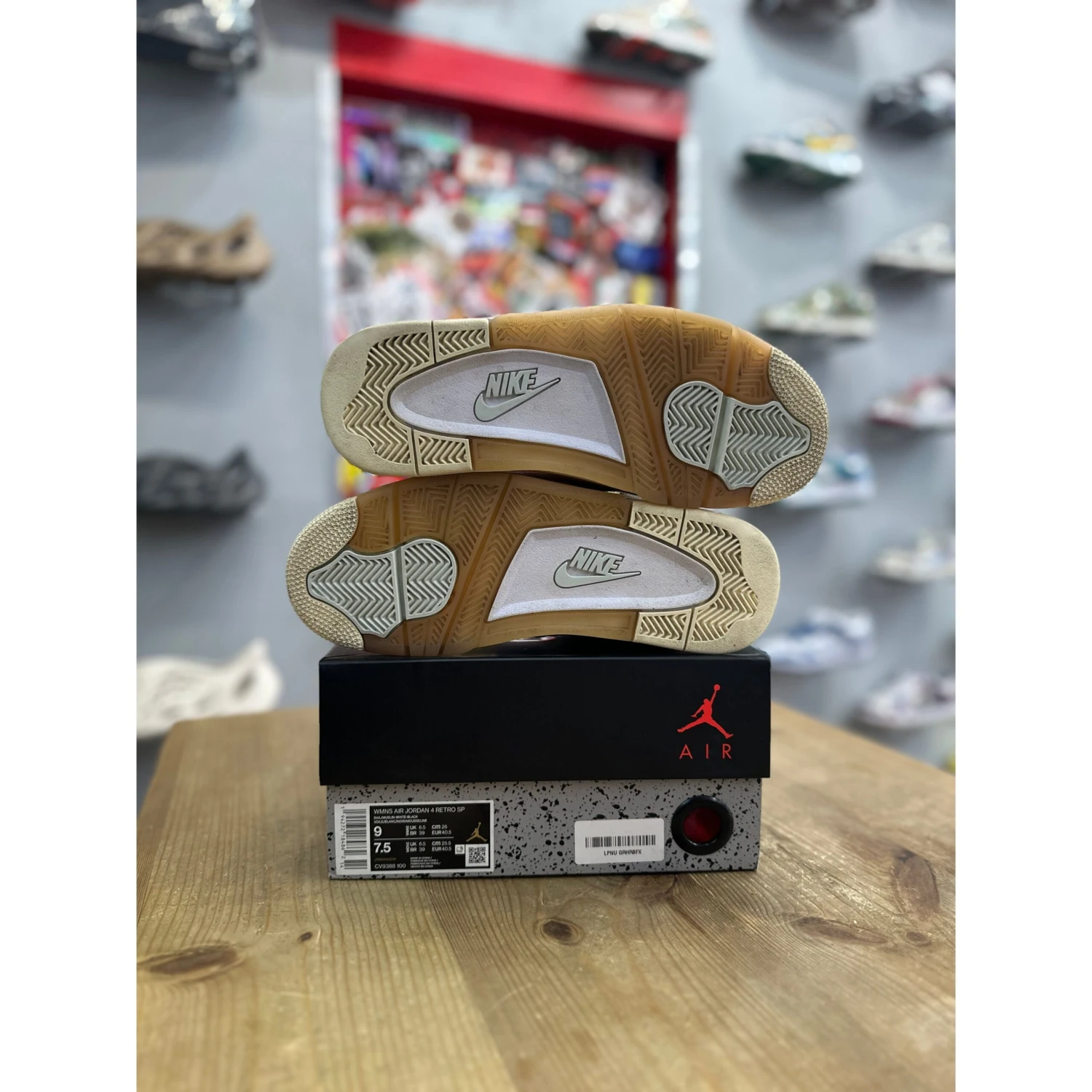 Jordan 4 Retro Off-White Sail (Women's) UK 6.5 - Image 4