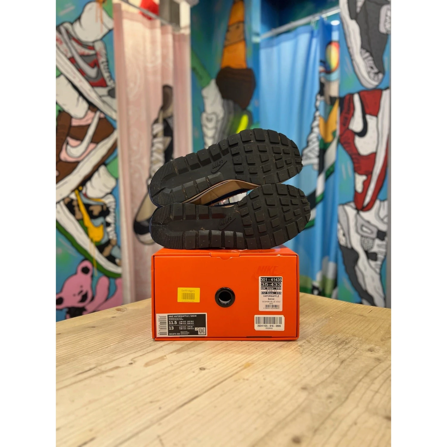 Nike Sacai Vaporwaffle Sesame UK 10.5 - Image 2