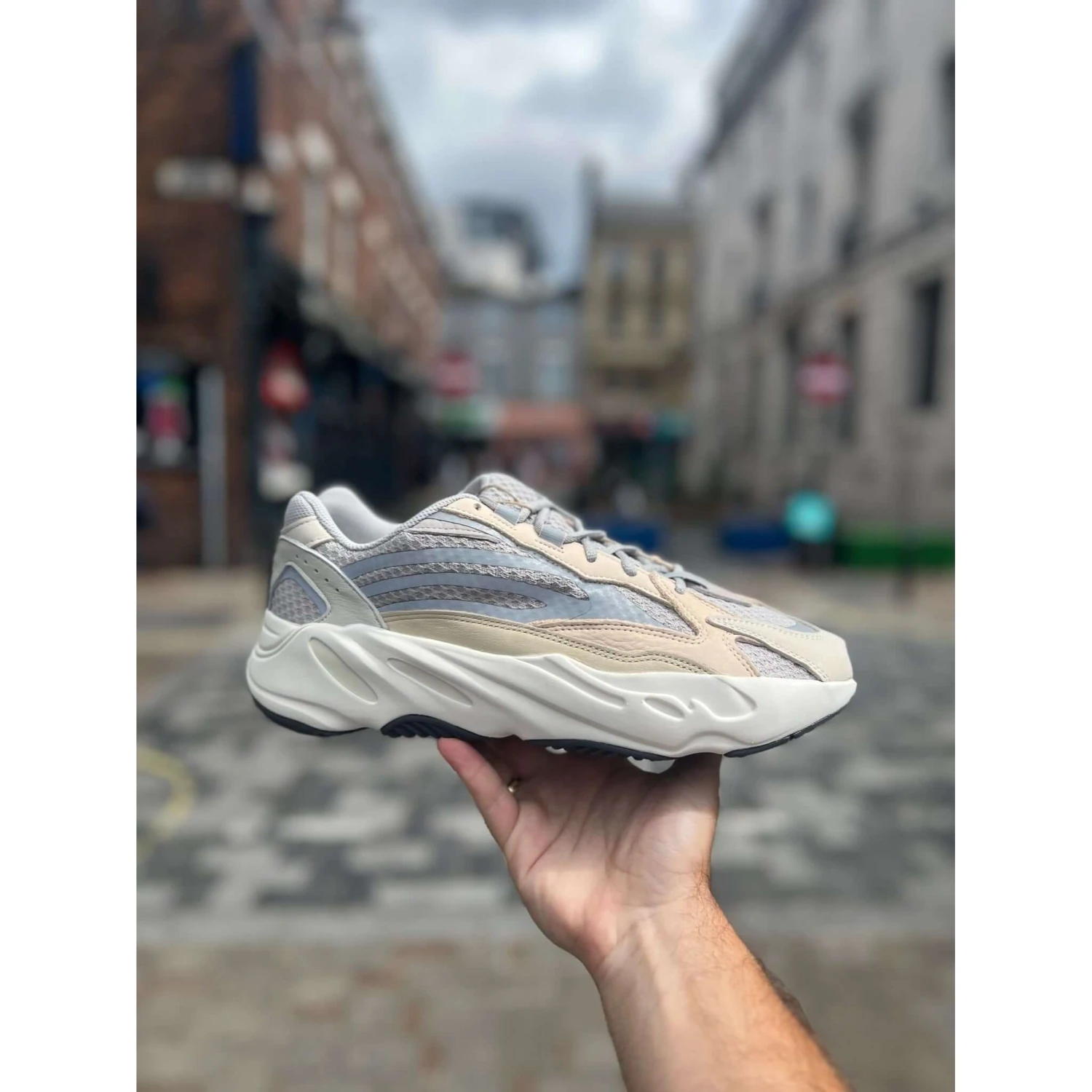 Adidas Yeezy Boost 700 V2 Cream - Image 5