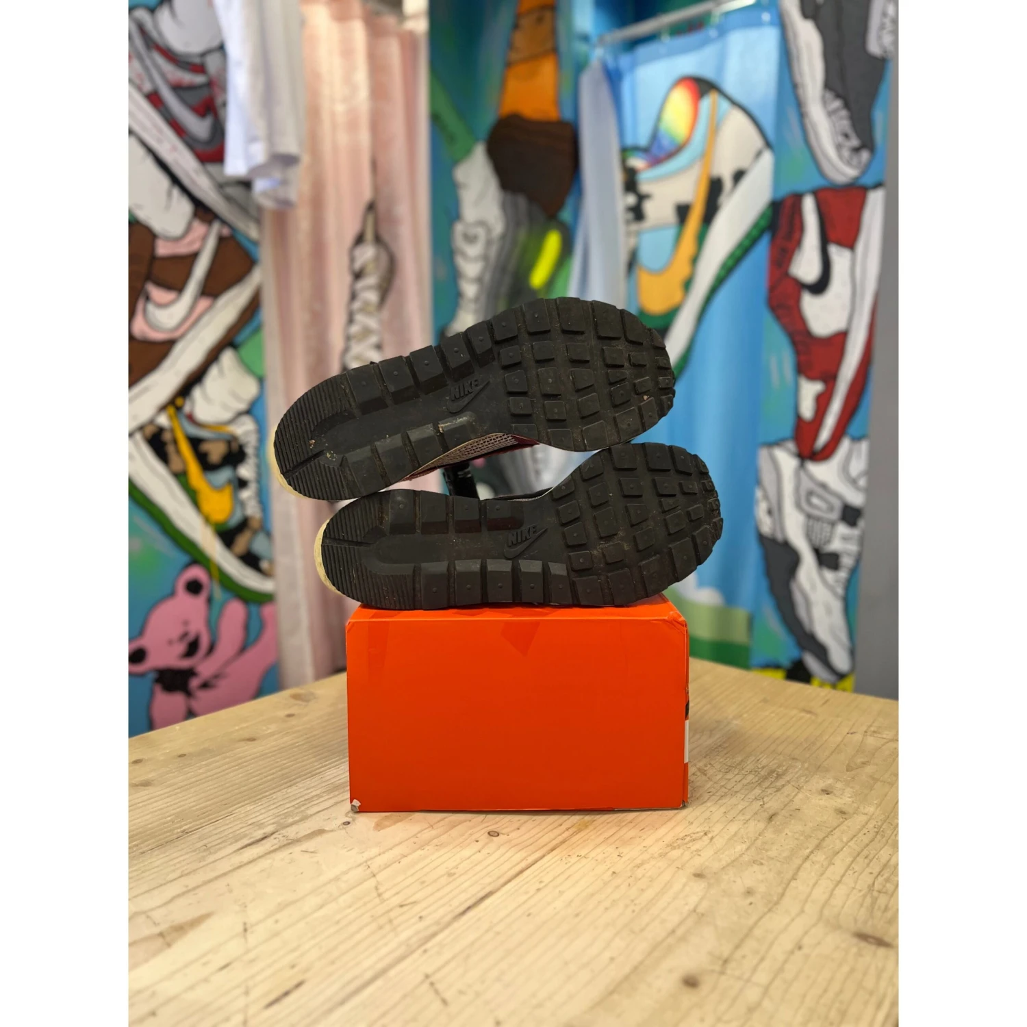 Nike Sacai Vaporwaffle Villain Red UK11 - Image 3