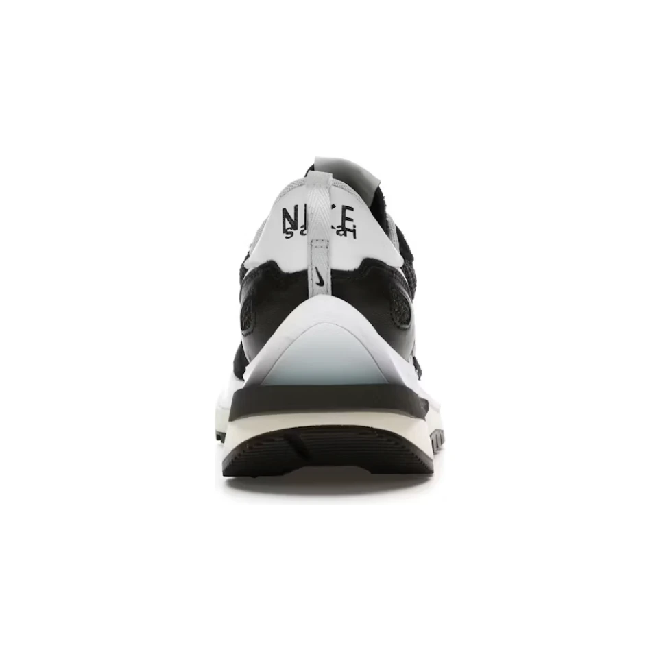 Nike Vaporwaffle Sacai Black White - Image 4