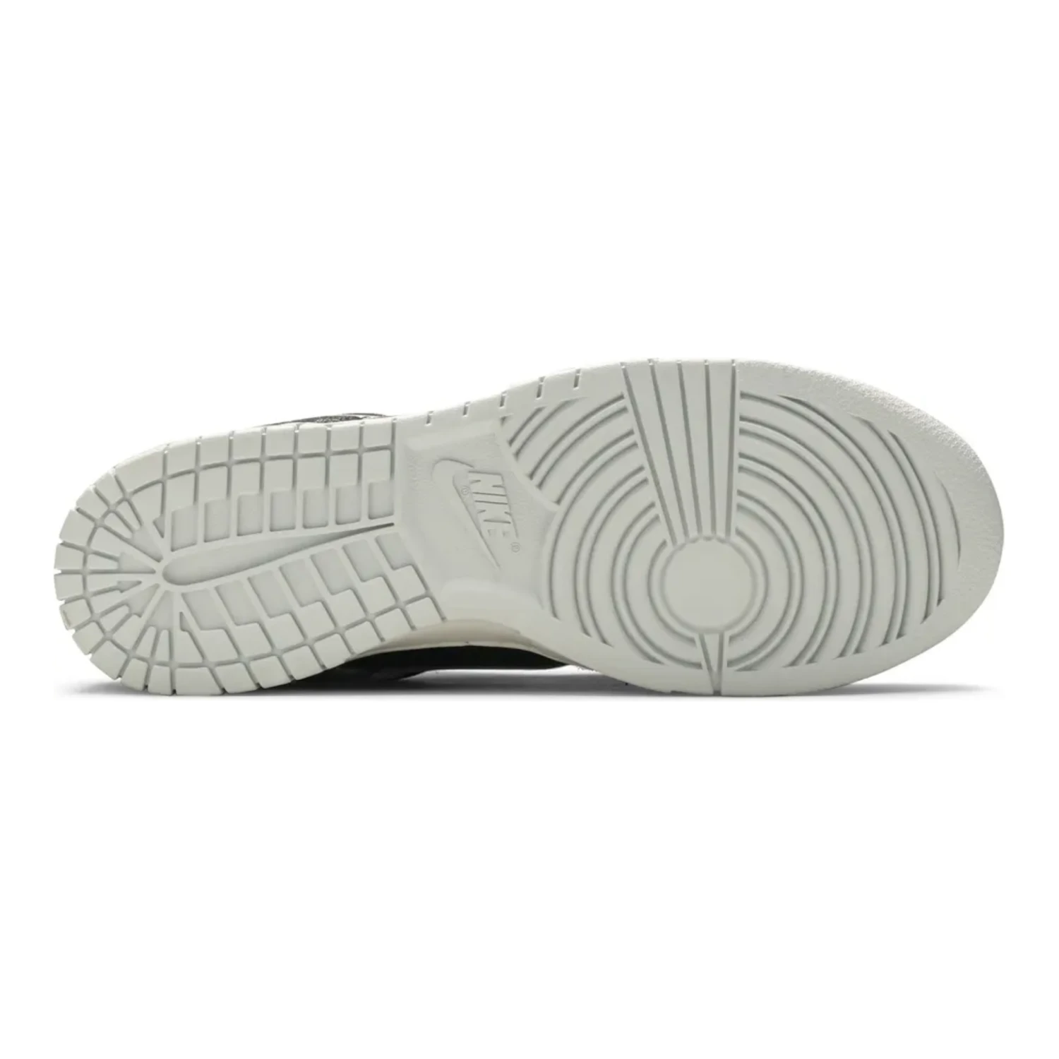 Nike Dunk Low Retro Animal Pack Zebra - Image 4